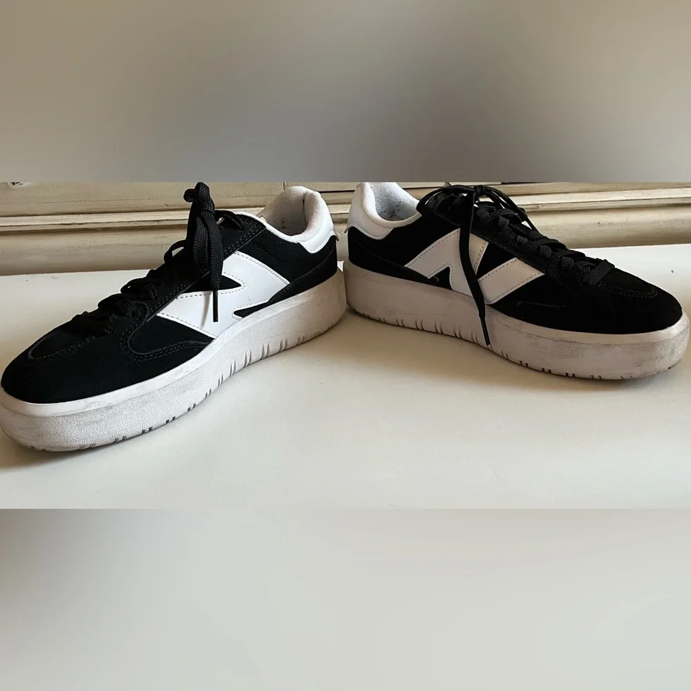 New Balance CT302 Athletic Shoe - Black & White Men’s 8 Women’s 9.5 Sneakers